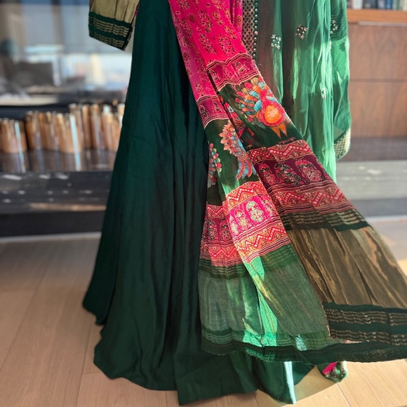 NWT Vibrant Gaji Silk Salwar with TSR Lehenga- XS Navratri Ready! - Picture 14 of 16